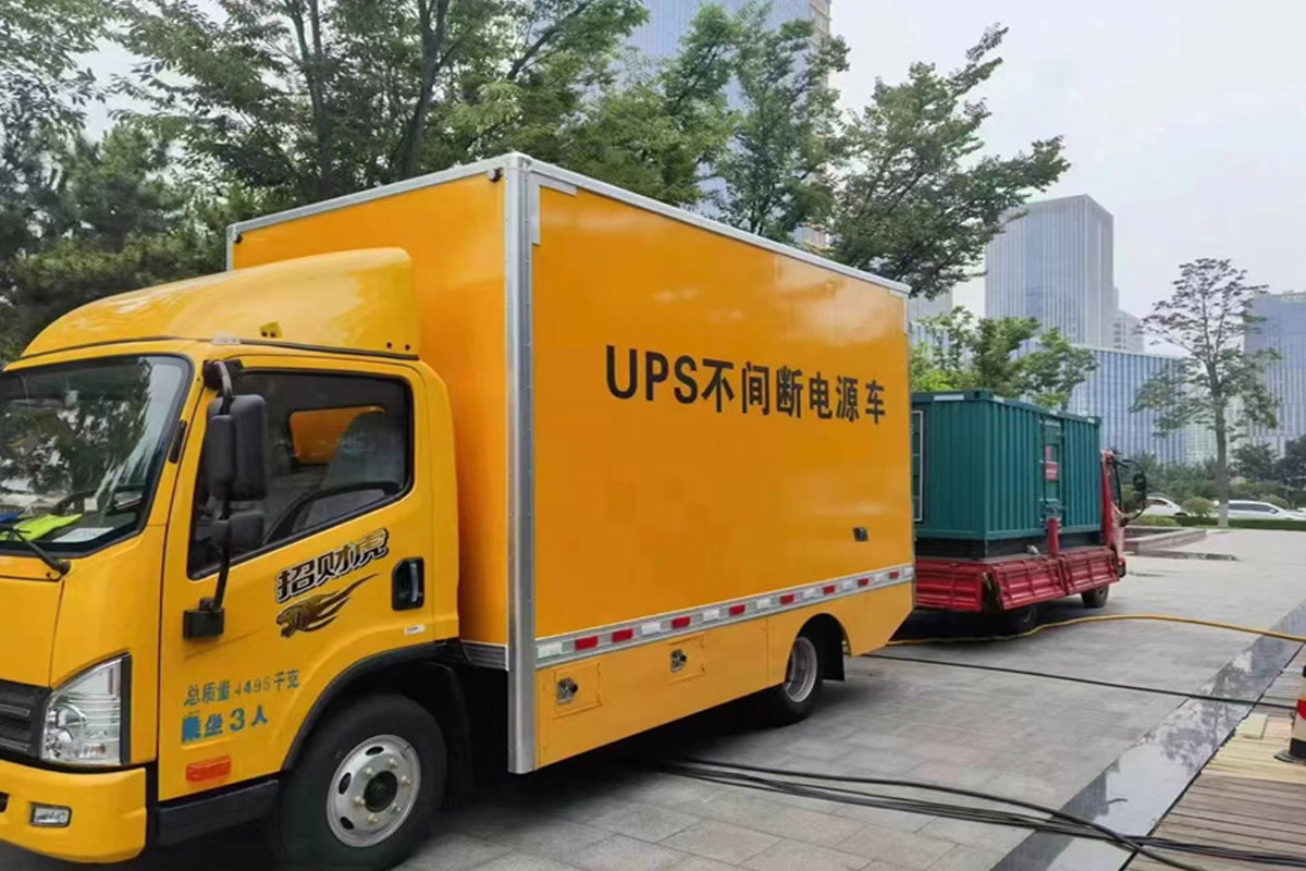 西工发电机租赁施工现场